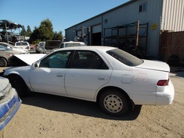 1999 TOYOTA CAMRY LE WHITE 2.2L AT Z17824